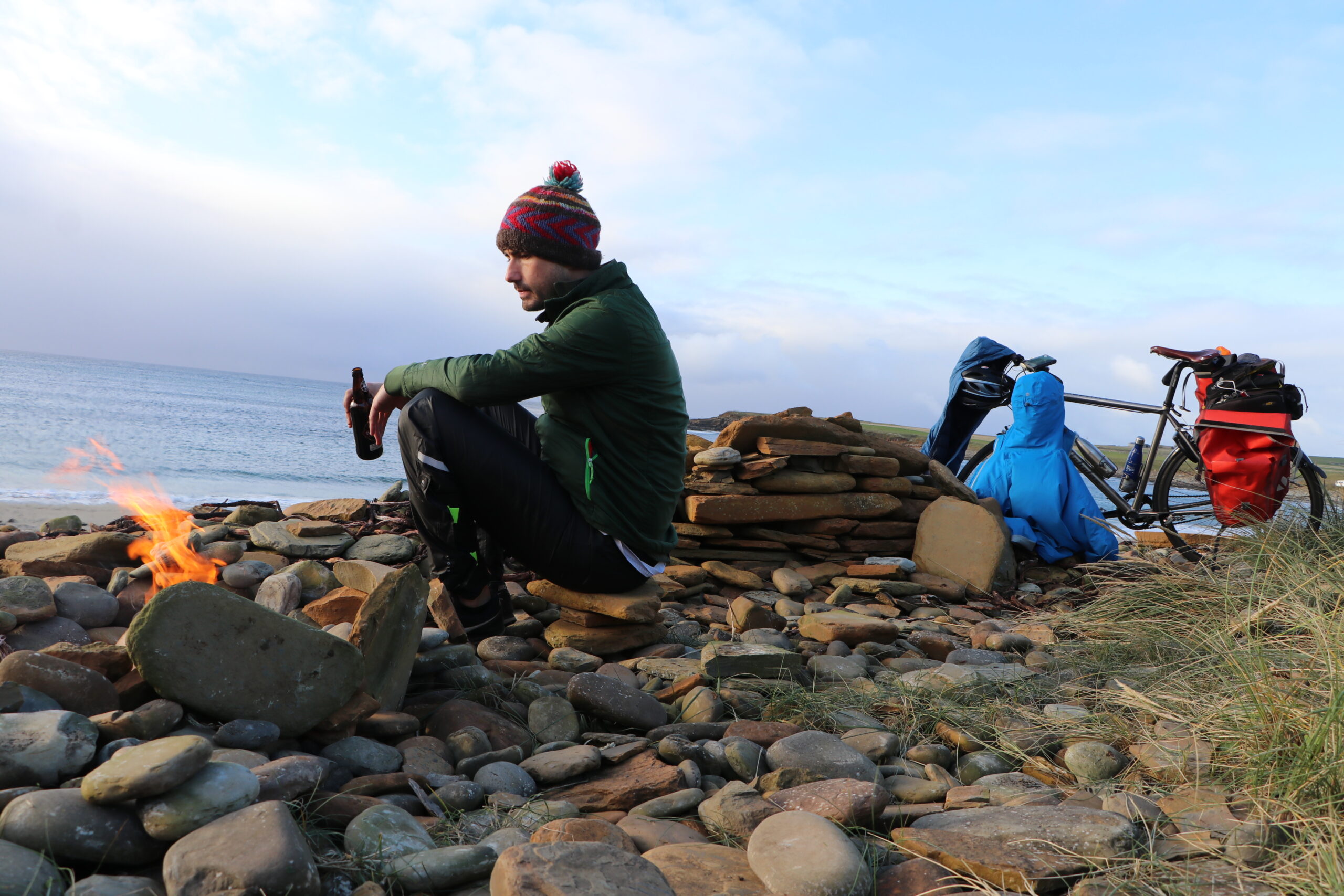 SIMON PARKER: A Night of Adventure – Cycling 3,500 Miles Around Pandemic Britain